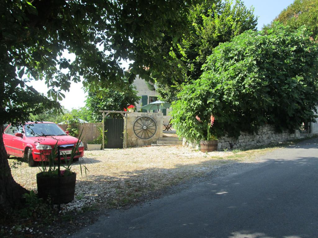 Le Petit Lavoir Saint-Paul-Lizonne Zewnętrze zdjęcie